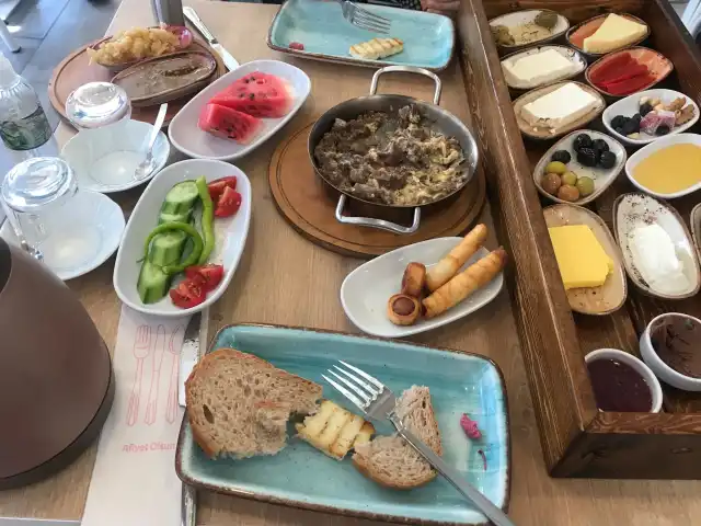 Cumhuriyet Kahvaltı & Cafe'nin yemek ve ambiyans fotoğrafları 4