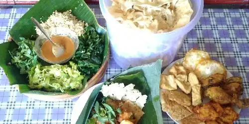 Nasi Pecel Madiun Barokah, Denpasar