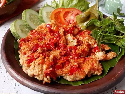 Bakso Goreng Dan Ayam Geprek Fatimah, Rapocini