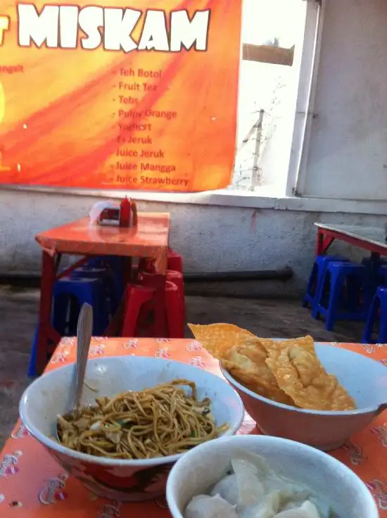 Gambar Makanan Mie Baso Miskam 1