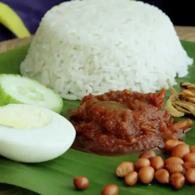 Nasi Lemak Sambal Power Kak Ell