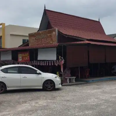 Restoran Dinding Gelas Besar Tanjung Karang