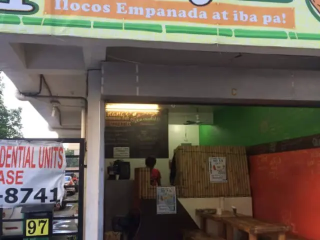 Inang's Ilocos Empanada At Iba Pa