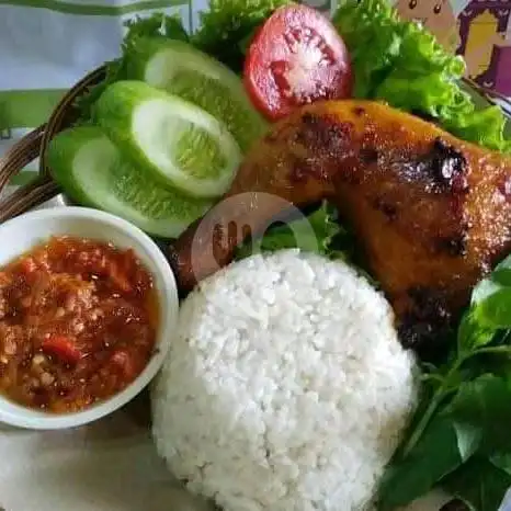 Gambar Makanan Lalapan Ayam Kalasan Geisya, Bali Cliff 8