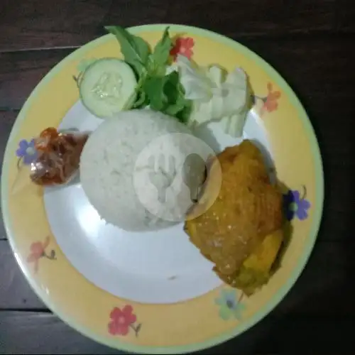 Gambar Makanan Nasi Kuning Jamur dan Geprek Krispi Bu Penika, Pogung Kidul 1