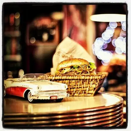 Egg & Burger Diner'nin yemek ve ambiyans fotoğrafları 2