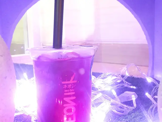 Gambar Makanan Neon Tea Bar 9