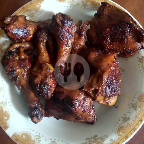 Gambar Makanan Ayam Goreng Burus Bu Hikmah, Grendeng 2