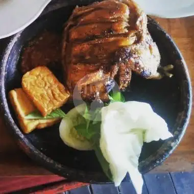 Gambar Makanan Warung Bu Tiya Penyet Goreng & Bakar, Banjarmasin Timur 19