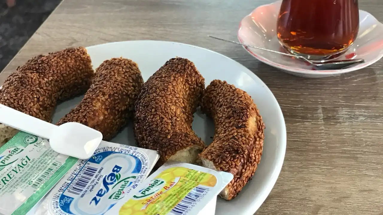 Fesleğen Simit & Cafe