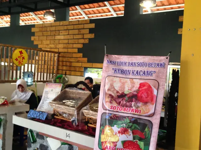 Gambar Makanan Nasi Uduk & Soto Betawi 1