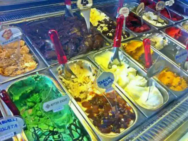 Girandola Dondurma'nin yemek ve ambiyans fotoğrafları 31