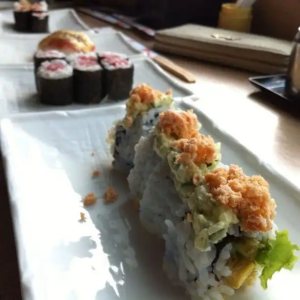 Gambar Makanan Sushi Tora 8