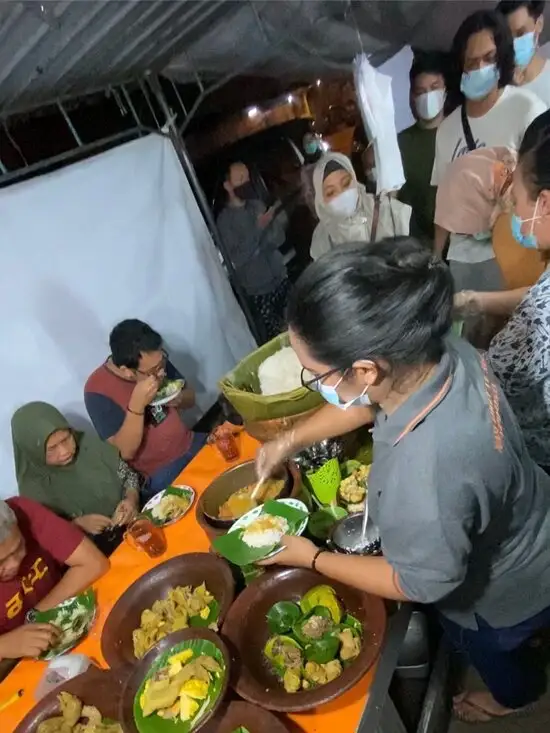 Gambar Makanan Nasi Liwet Yu Sani 11