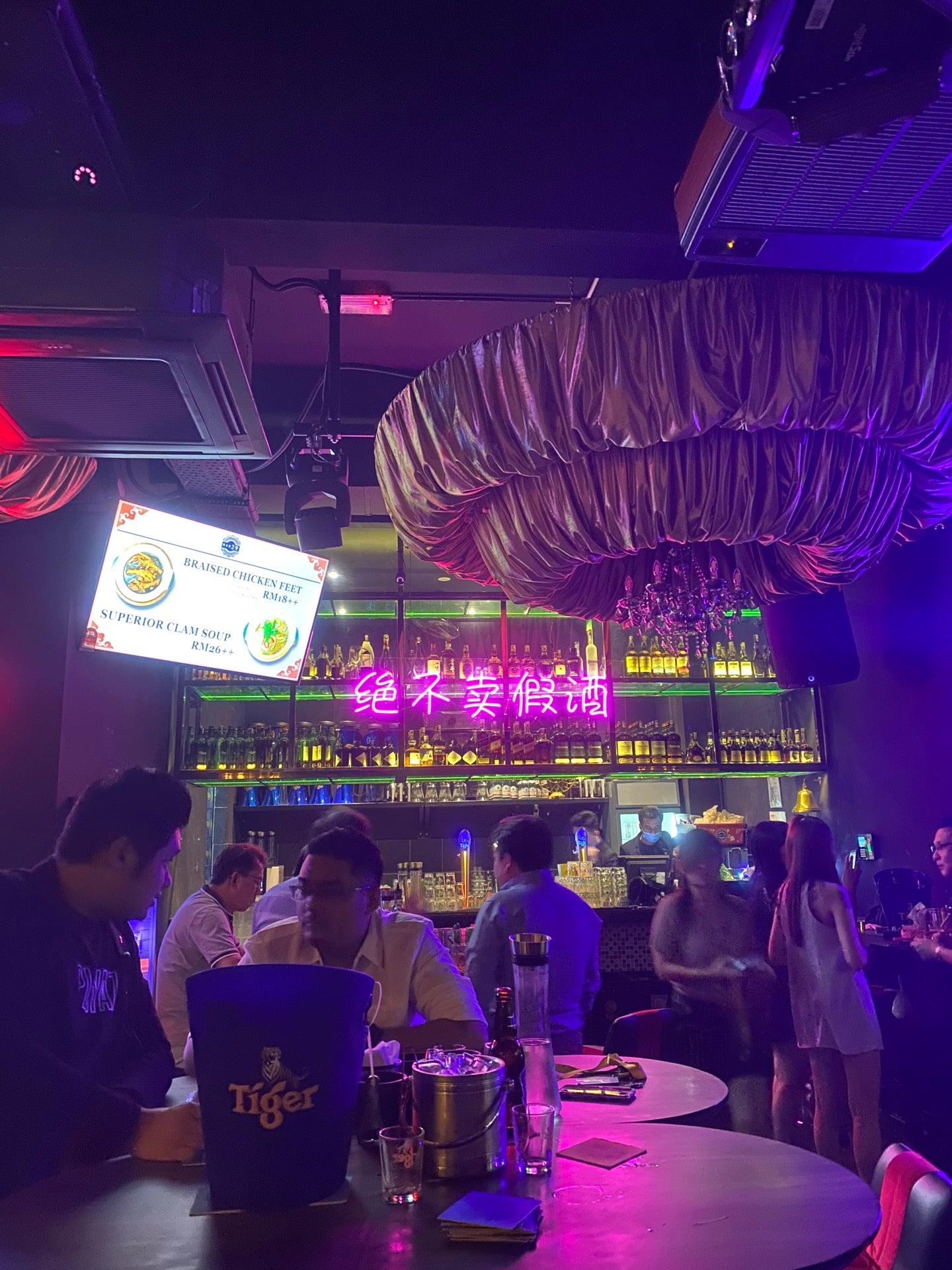 Bar 29 Signature Bukit Jalil, Bar, Kuala Lumpur YummyAdvisor