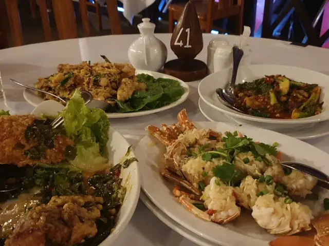 Gambar Makanan The Kelong Seafood Restaurant 14