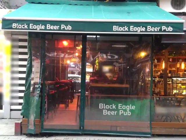 Black Eagle Beer Pub'nin yemek ve ambiyans fotoğrafları 6