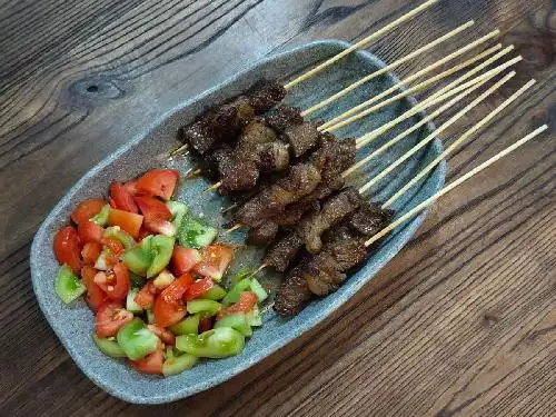 Sate Maranggi Guru Mughni, Karet