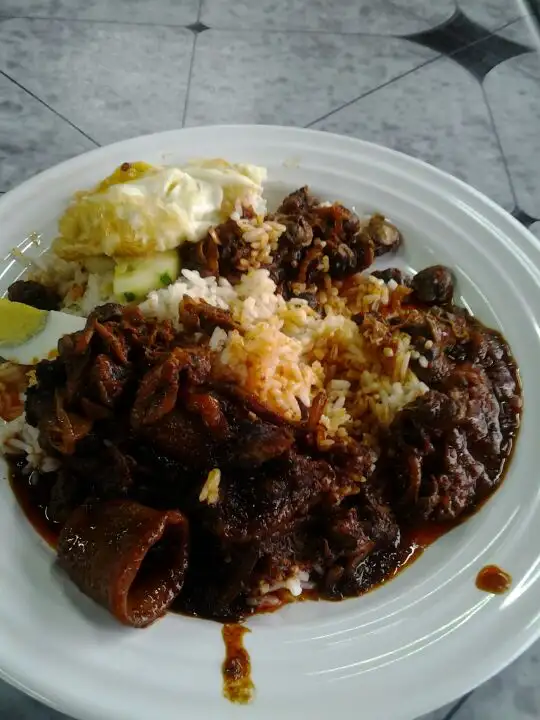 Nasi Lemak Sambal Sotong Istimewa Food Photo 7