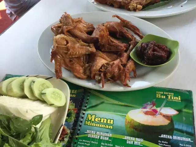 Gambar Makanan Ayam Goreng Bu Tini (Ayam Kampung) - Cabang Jl. Sultan Agung YK 3