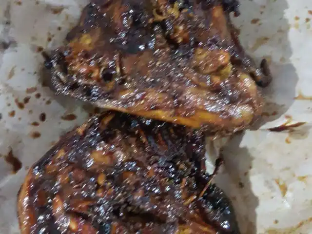 Gambar Makanan Ayam Goreng/Bakar Borobudur 9