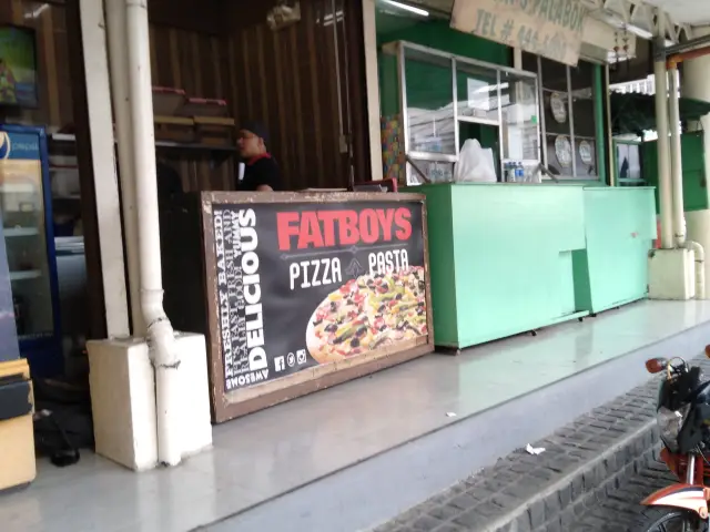 Fatboy's Pizza Pasta Food Photo 2