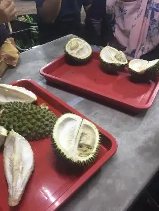 Ah Pek Durian @ Tangkak