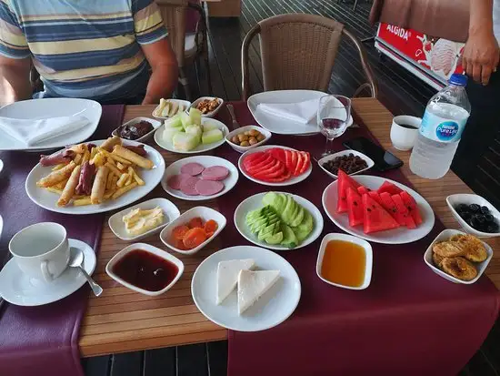 Hisar Cafe Restaurant'nin yemek ve ambiyans fotoğrafları 1