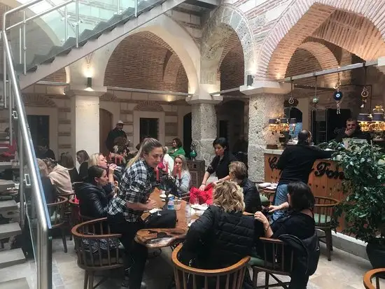 Cafe La Fondue'nin yemek ve ambiyans fotoğrafları 56