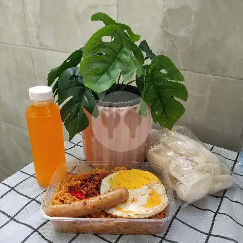 Gambar Makanan indomie pedas Huh Hah, apartemen ganidha 9