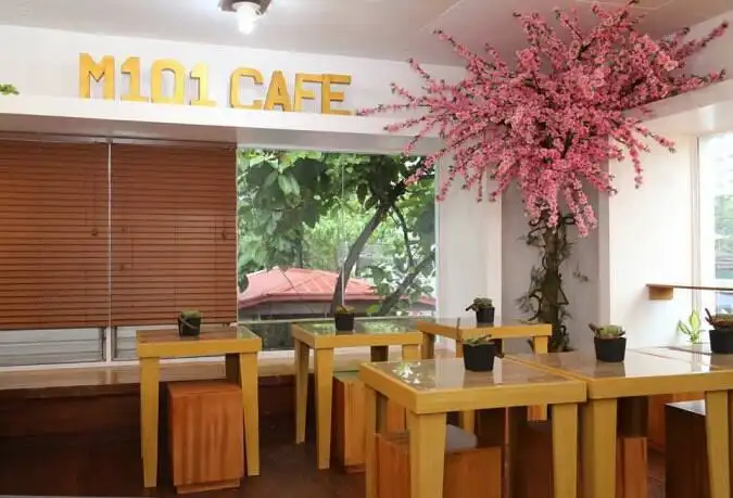 M101 Cafe