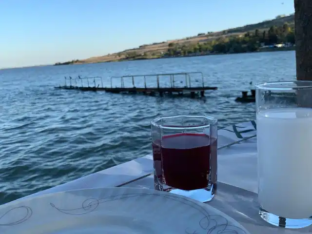 Firuzköy Göl Kenarı'nin yemek ve ambiyans fotoğrafları 7