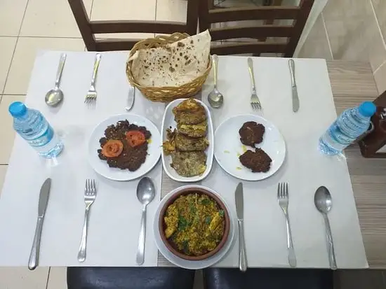 Zaiqa Pakistani Restaurant Istanbul'nin yemek ve ambiyans fotoğrafları 8