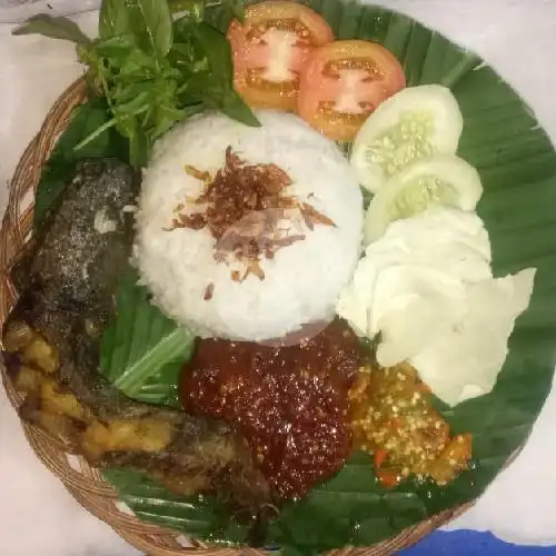 Gambar Makanan Pecel Lele Cak Nur, Bintaro 12