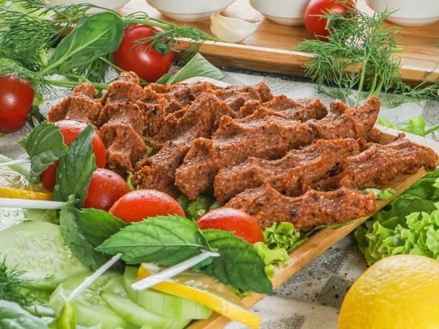 Ustam Çiğ Köfte'nin yemek ve ambiyans fotoğrafları 1