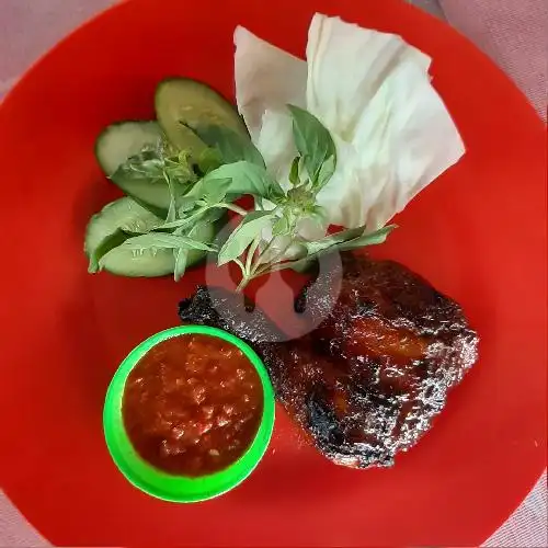 Gambar Makanan Lalapan Senayan, Kediri 12