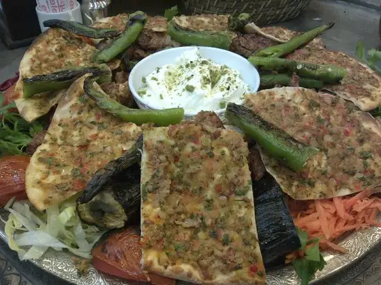 Medi Şark Sofrası'nin yemek ve ambiyans fotoğrafları 33