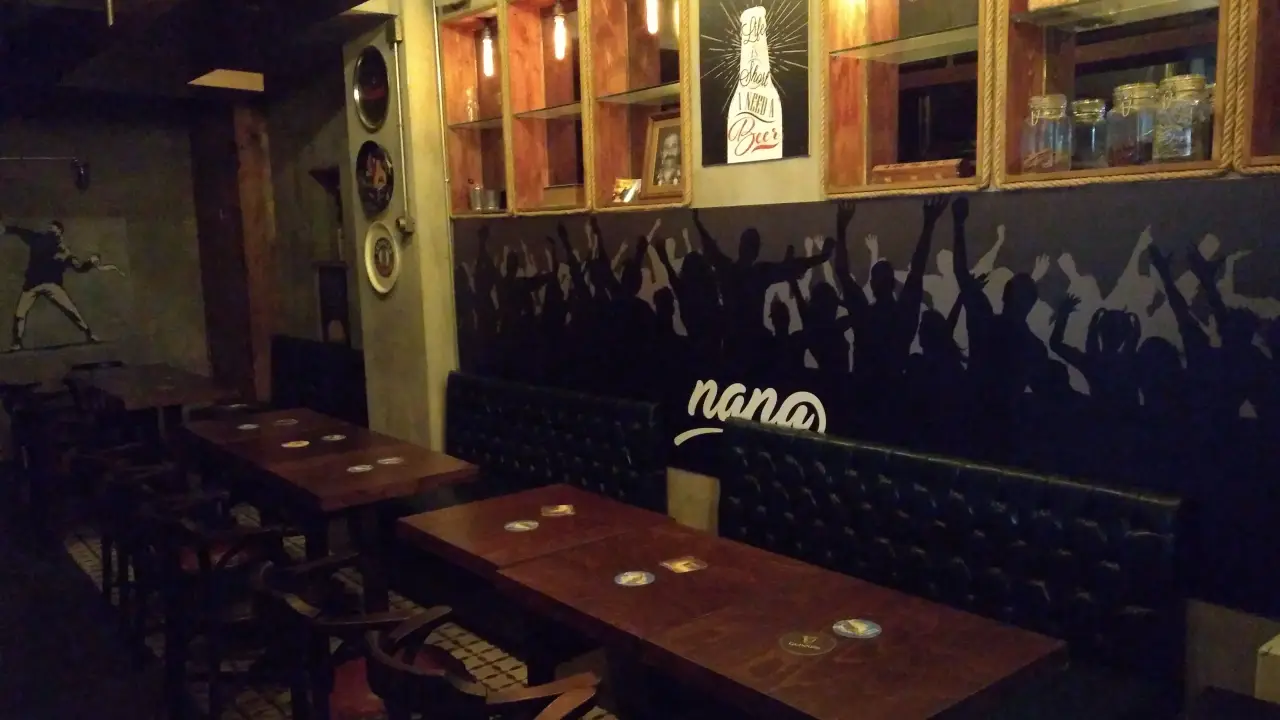 Nana Pub