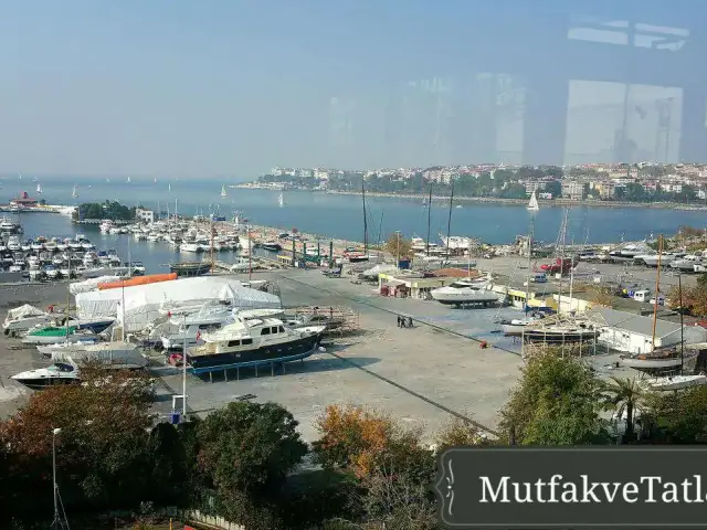 Ouzo Roof Restaurant - Wyndham Grand İstanbul Kalamış Marina Hotel'nin yemek ve ambiyans fotoğrafları 77