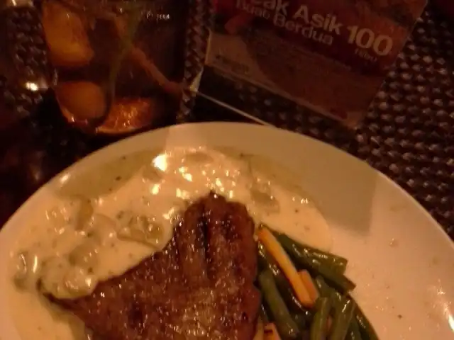 Steakology, Tebet