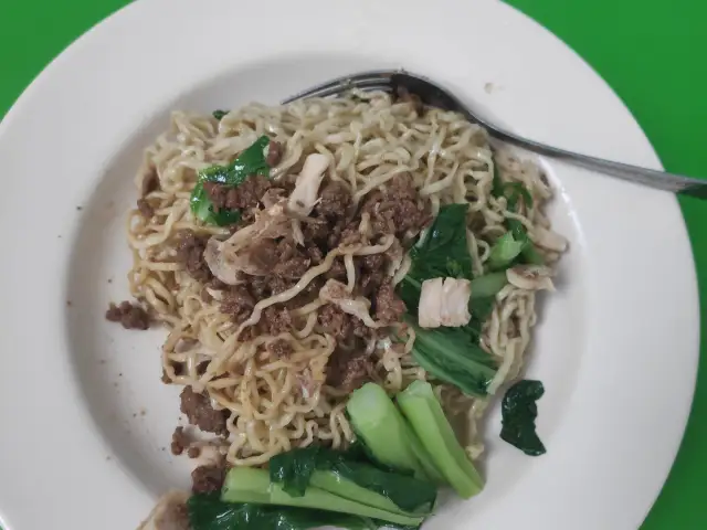 Gambar Makanan Bakmi Ayam Asoei 1