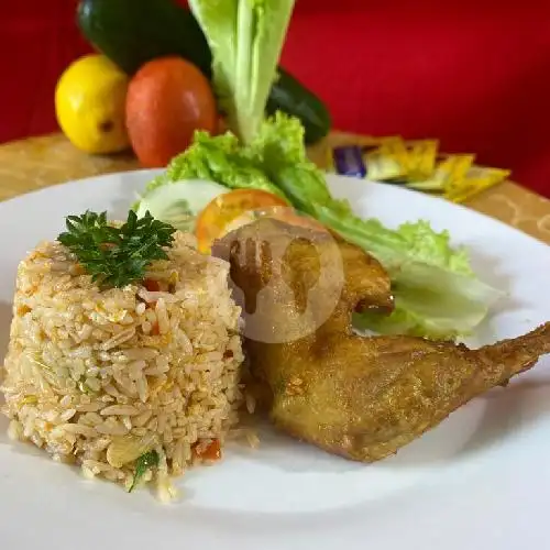 Gambar Makanan Nasi Goreng Dan Nasi Kapau Uda Tanjung, Jl Darusalam 15