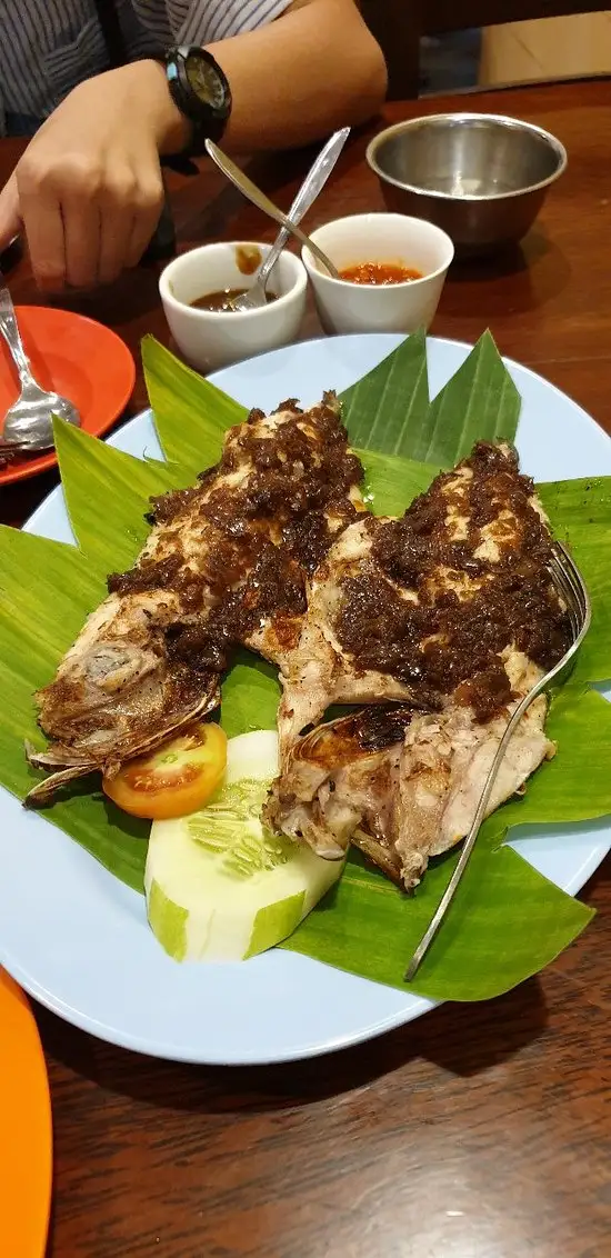 Gambar Makanan Ayam Goreng Sulawesi Baru 6