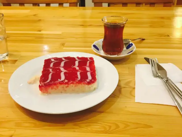 Zeytin Cafe ve Ev Yemekleri'nin yemek ve ambiyans fotoğrafları 1