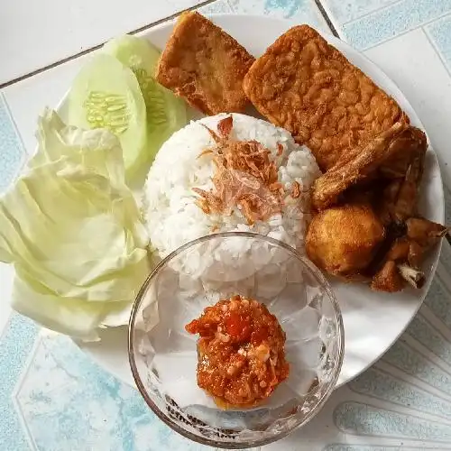 Gambar Makanan Ayam Geprek Mama Aliya 1