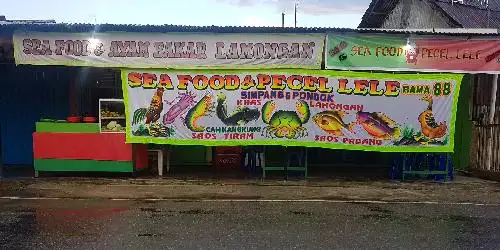 RAMA 88 Simpang 6(Seafood & Pecel Lele), Padang