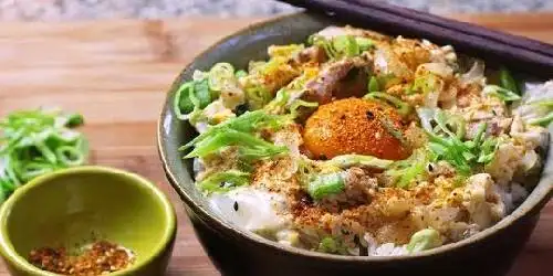 Sun Rice Bowl (Nasi Ayam, Mie Goreng), Depok