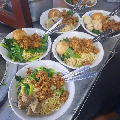 Gambar Makanan Mie Ayam Bakso Wonogiri, Diponegoro 1