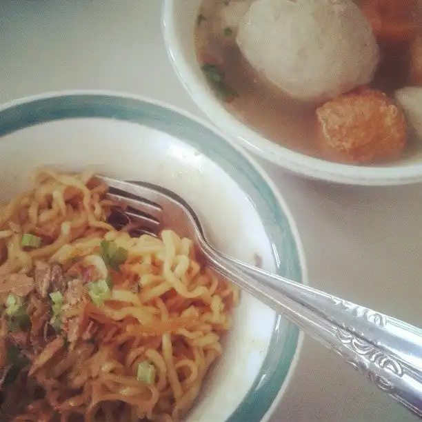 Gambar Makanan Mie Bakso Budiman 3