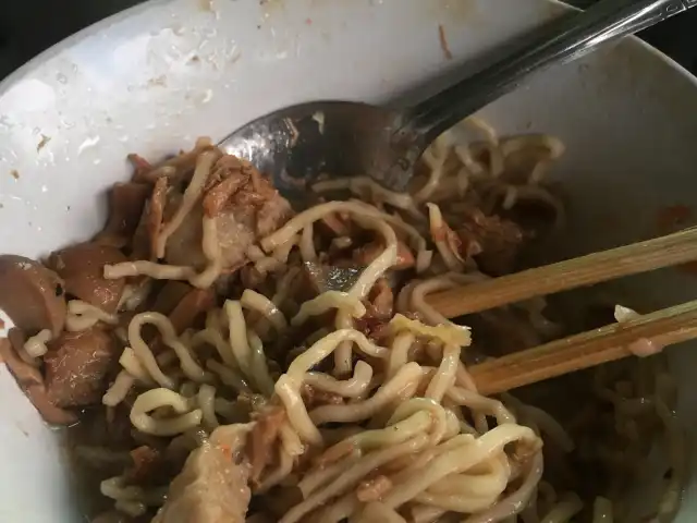 Gambar Makanan Mie Ayam Yamin Ujang 5